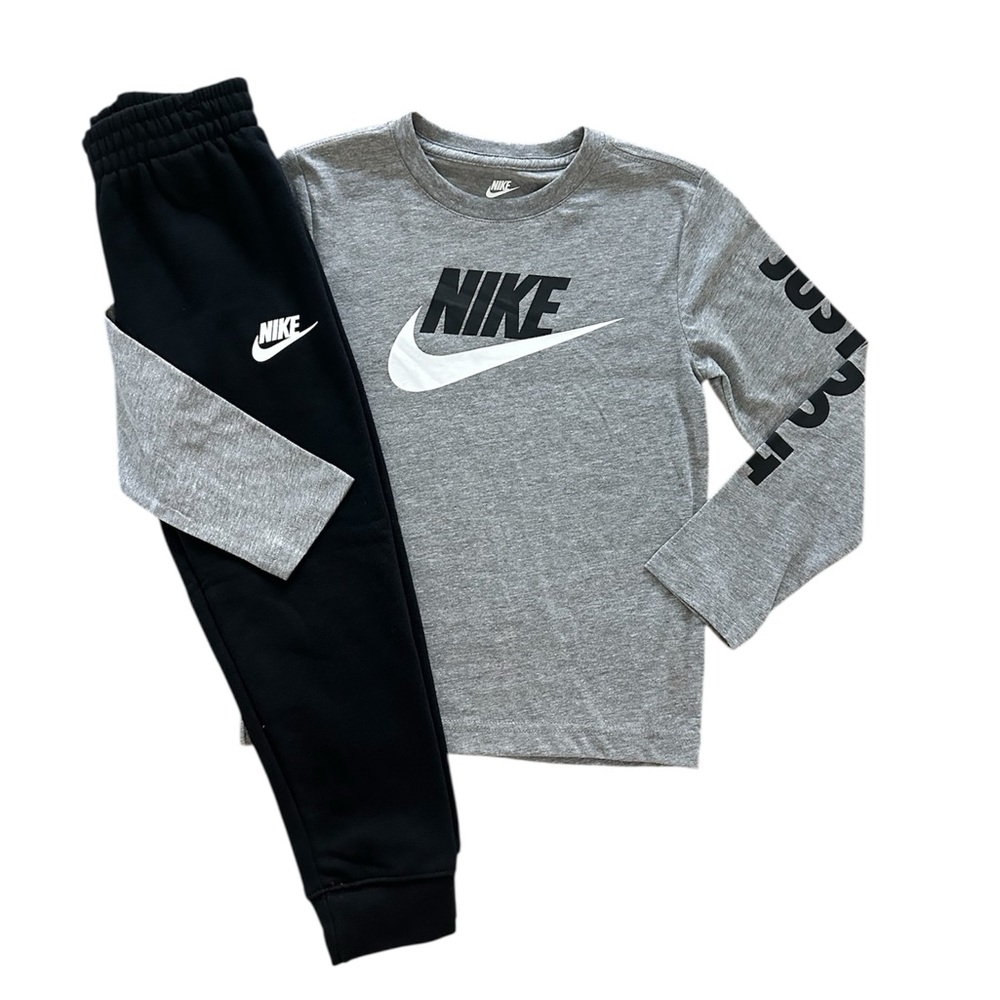 Nike Long Sleeve Logo T-Shirt & Black Jogger Pants 2 Piece Set Boys Size 6 NWT